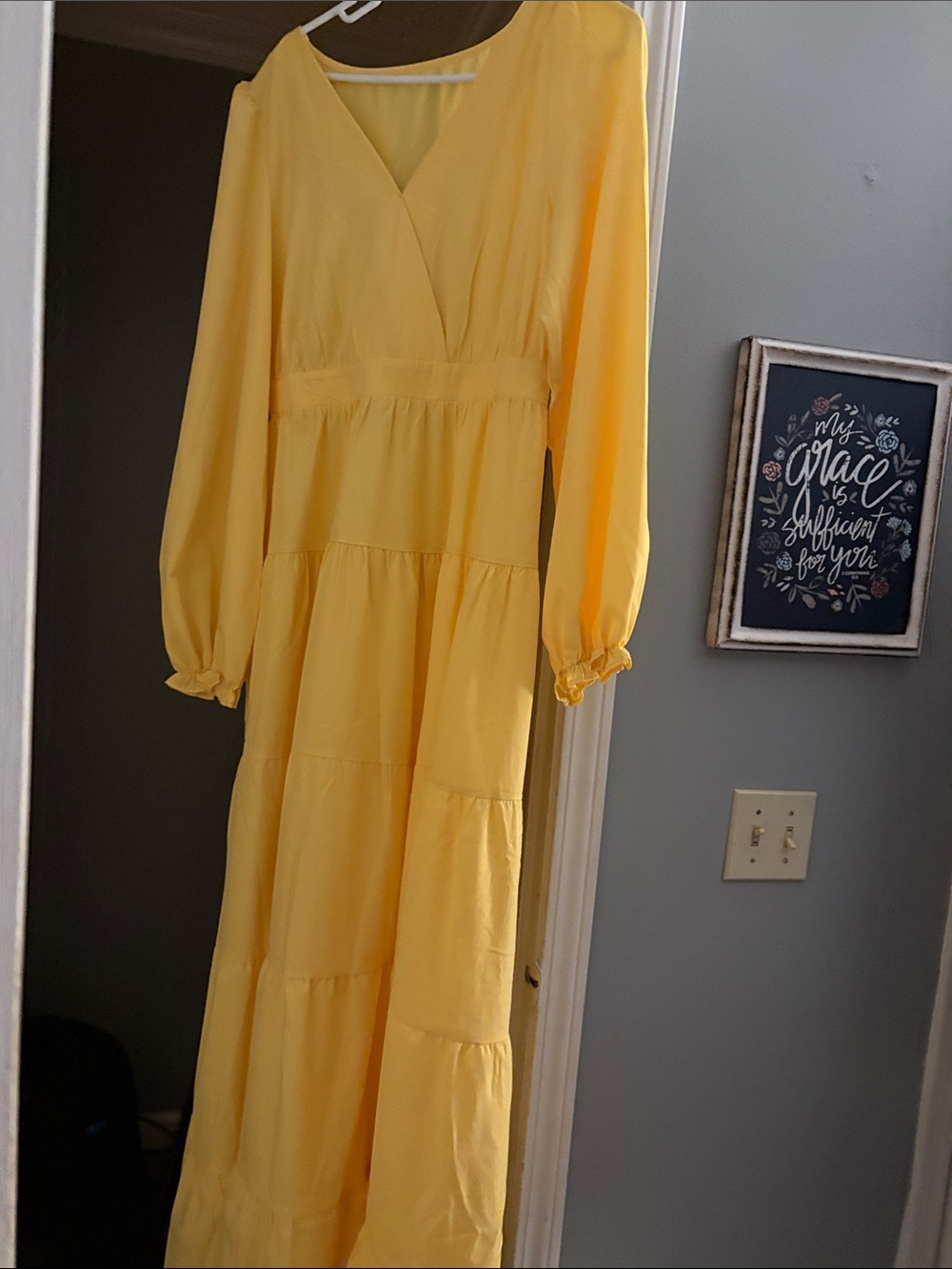 Yellow Long Sleeve V-Neck Maxi Dress size large